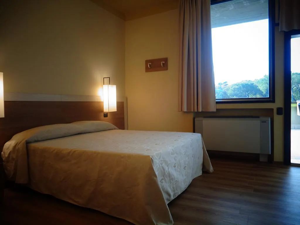 Hotel Country Club Capannori 4*,